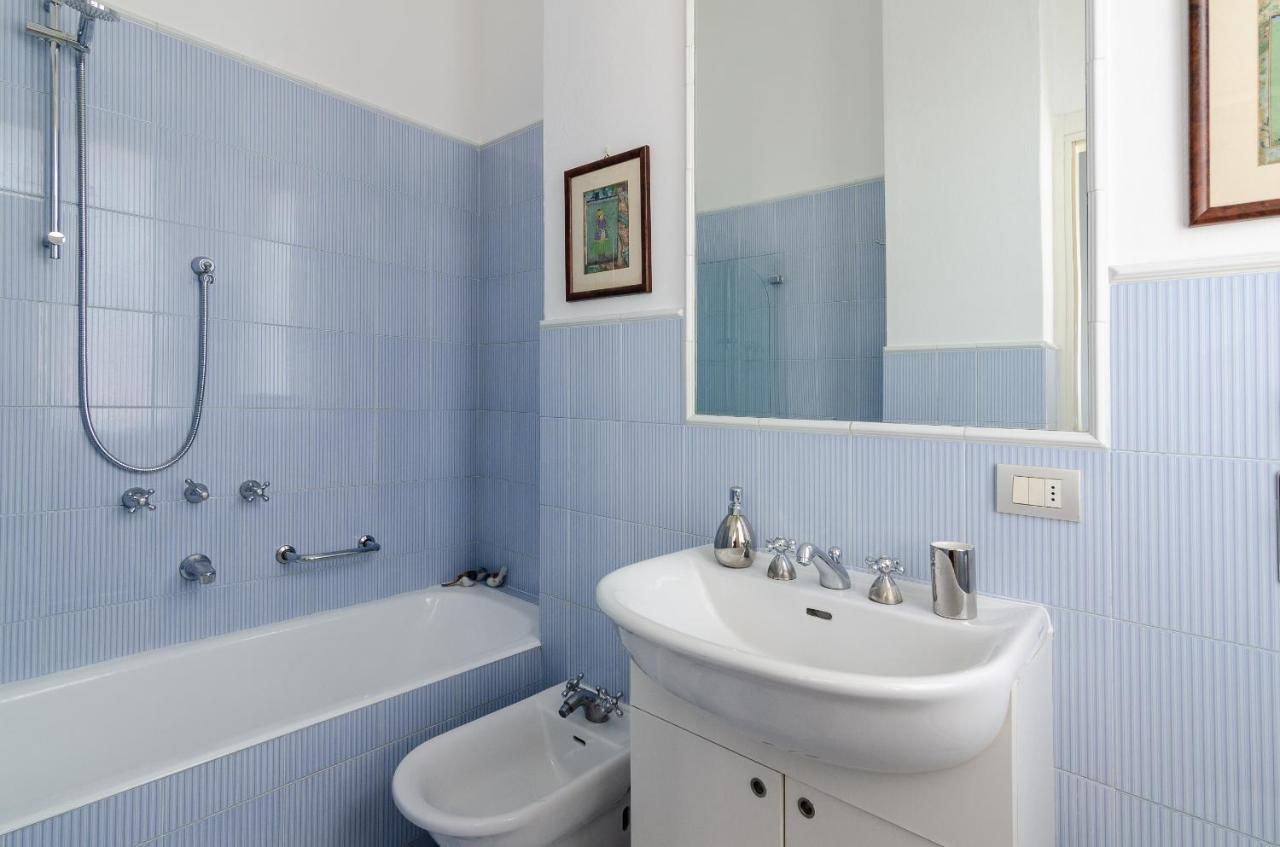 Lux Contemporary Flat - Porta Romana Milan Bagian luar foto