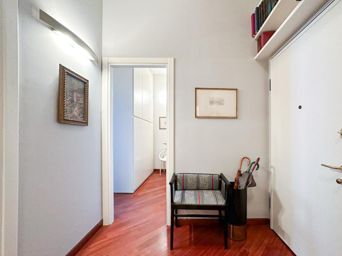 Lux Contemporary Flat - Porta Romana Milan Bagian luar foto