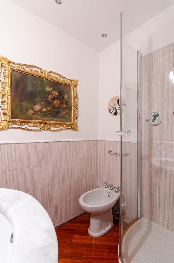 Lux Contemporary Flat - Porta Romana Milan Bagian luar foto