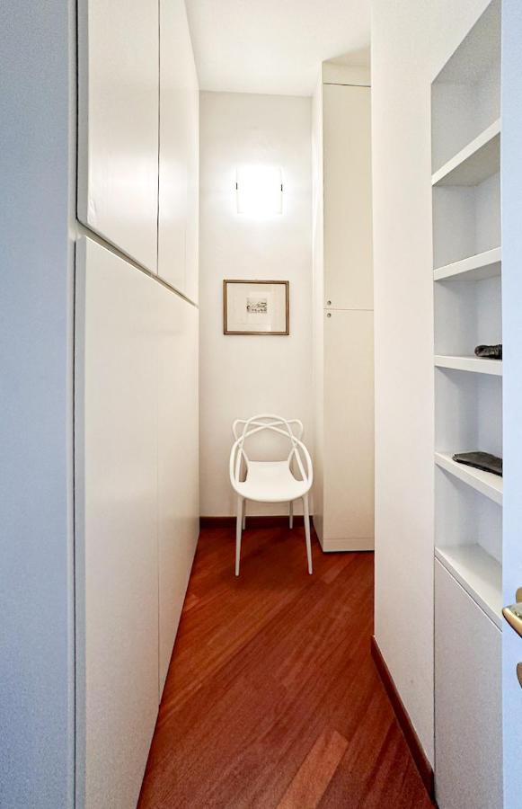 Lux Contemporary Flat - Porta Romana Milan Bagian luar foto